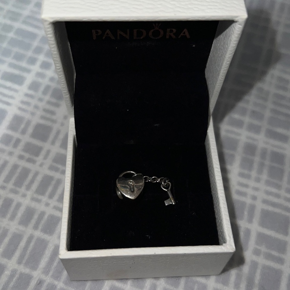 Pandora heart lock and key charm